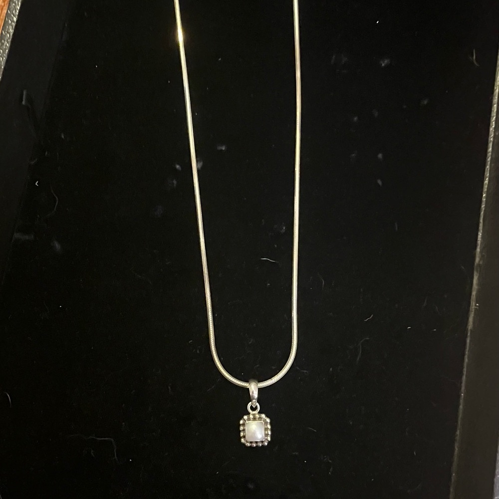 Silpada Square Pearl Pendant .925 silver. Stamped. Does Not include chain - Picture 2 of 8